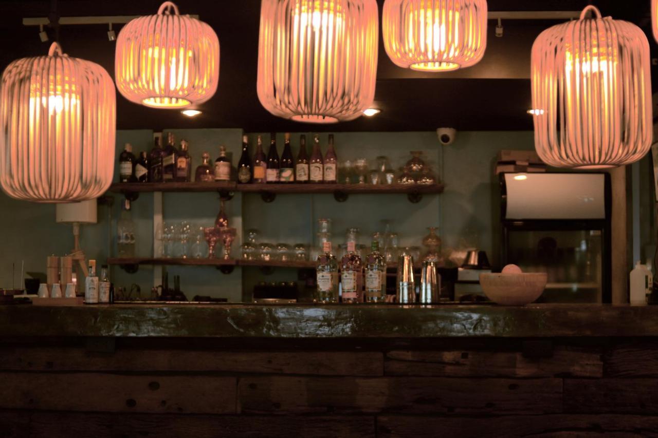 Abraham Manila - Located In Central Makati (Adults Only) Makati City Ngoại thất bức ảnh