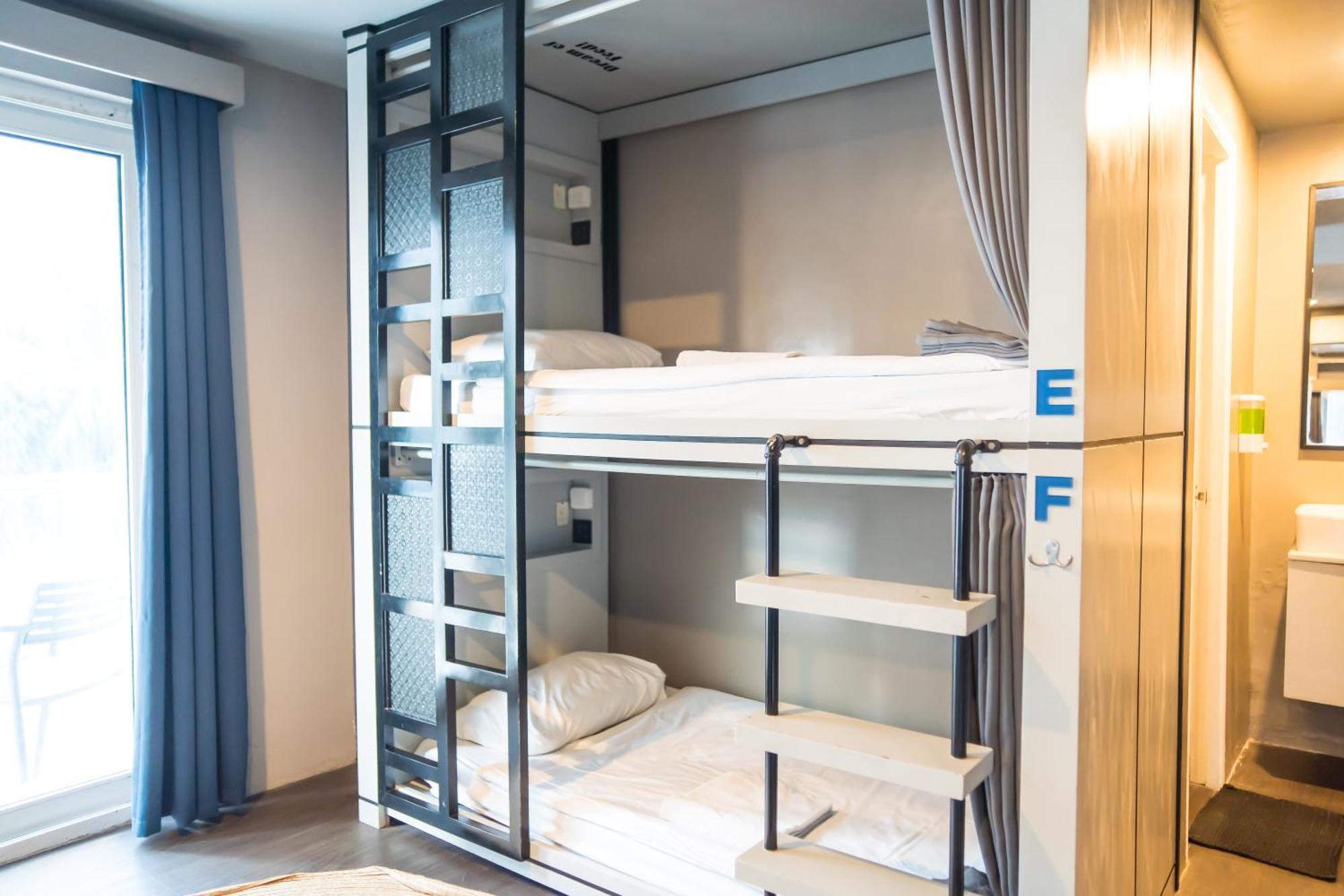 Abraham Manila - Located In Central Makati (Adults Only) Makati City Ngoại thất bức ảnh